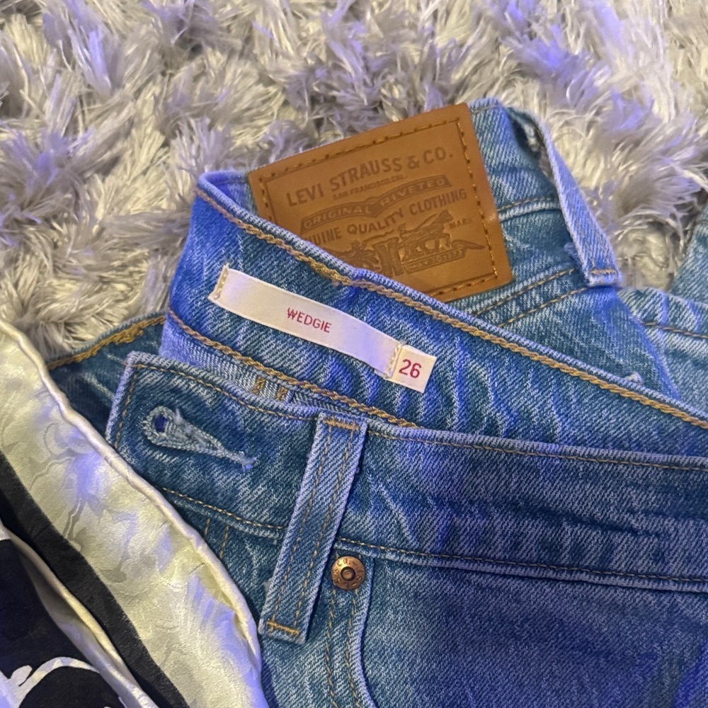 Levi's High Rise Blue Denim Jeans